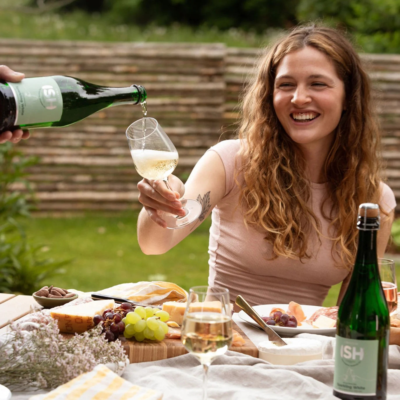 Chateau Del ISH: Sparkling White De-alcoholized Pinot Blanc